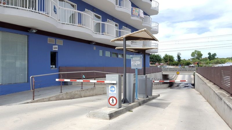 Ruleta Augustus Hotel Салоу Екстериор снимка